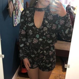 Aeropostale Floral Gray Romper